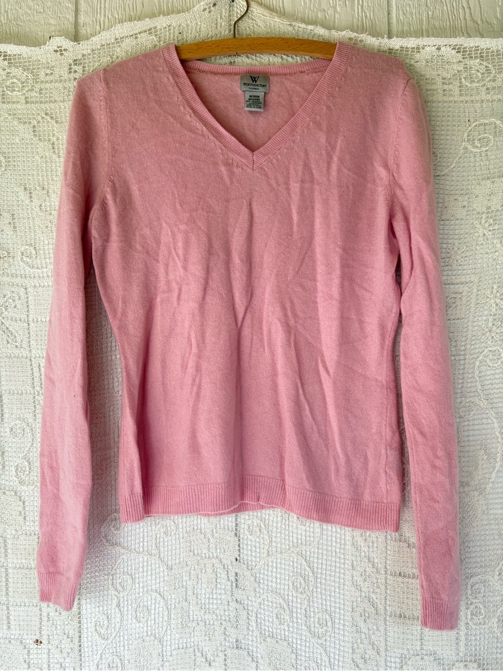 Vintage pink cashmere V neck sweater